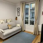 Au Coeur Du Marche Poncelet Et A 2 Pas De L\'Arc De Triomphe - Appartement 6 Personnes Et 1 Bebe, Sdb, 2 Wc