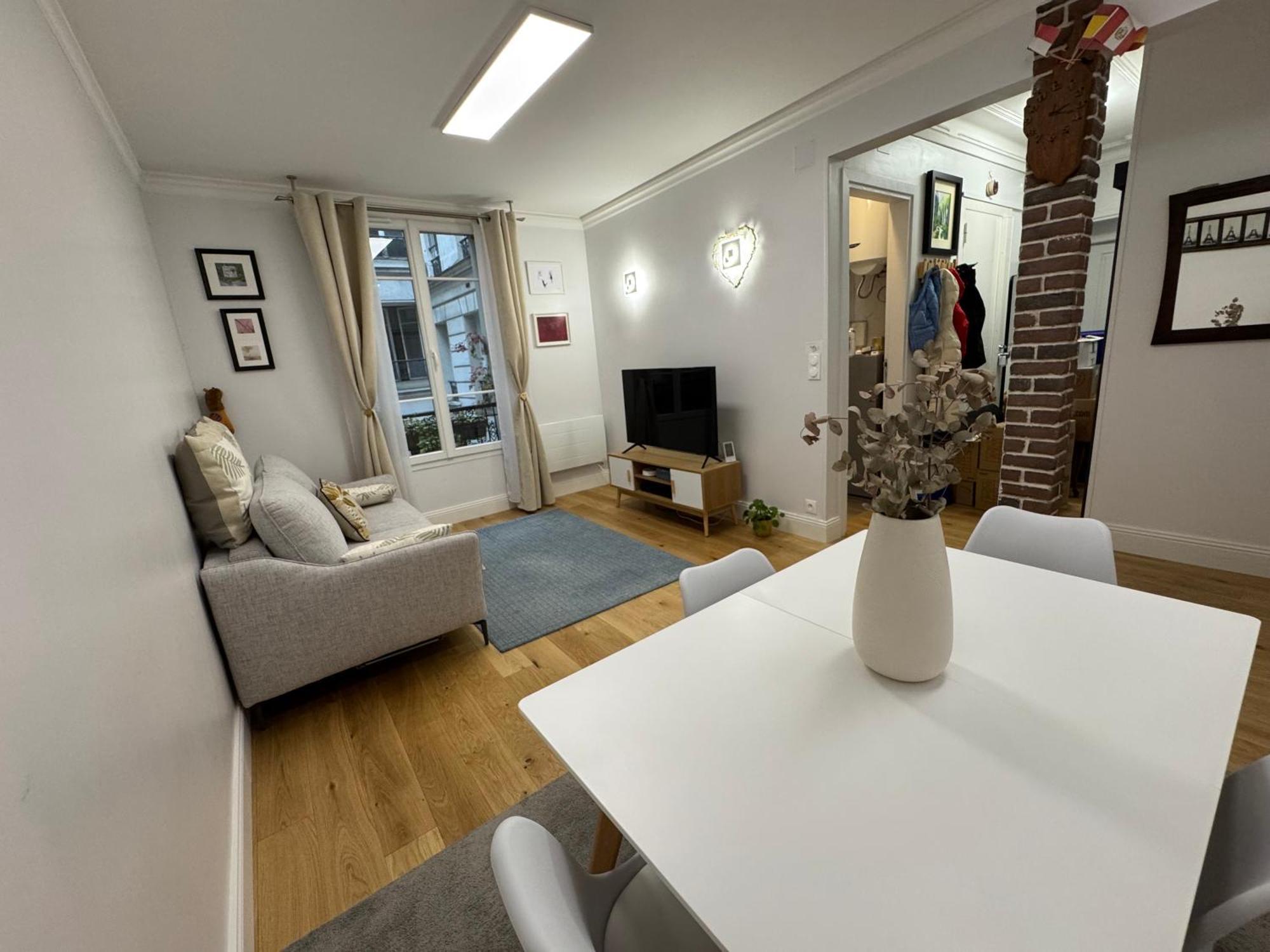 Au Coeur Du Marche Poncelet Et A 2 Pas De L'arc De Triomphe - 6 Personnes Et 1 Bebe, Sdb, 2 Wc *
